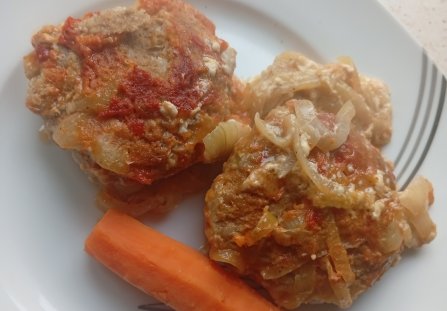 Kotlety mielone pieczone w prodiżu ze śmietanką i cebulą