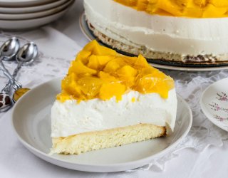 Sernik na zimno z mango