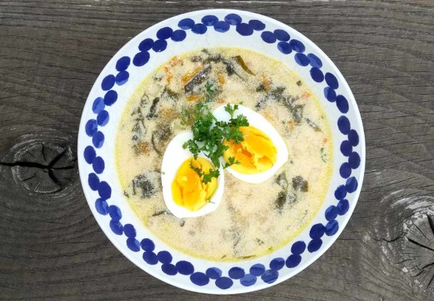 Zupa szczawiowa na żeberkach