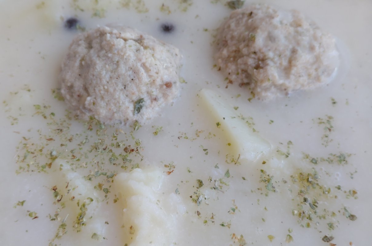Zupa klopsowa
