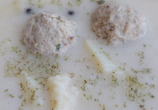 Zupa klopsowa