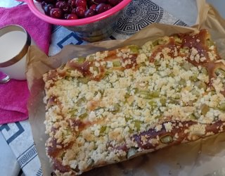 Ciasto drożdżowe z rabarbarem
