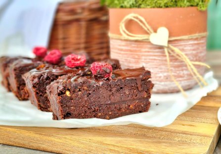 Daktylowe brownie