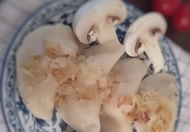 Pierogi z pieczarkami