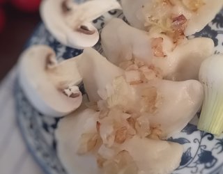 Pierogi z pieczarkami