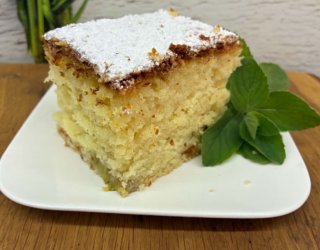 Błyskawiczne ciasto miksowane z rabarbarem na dużą blache