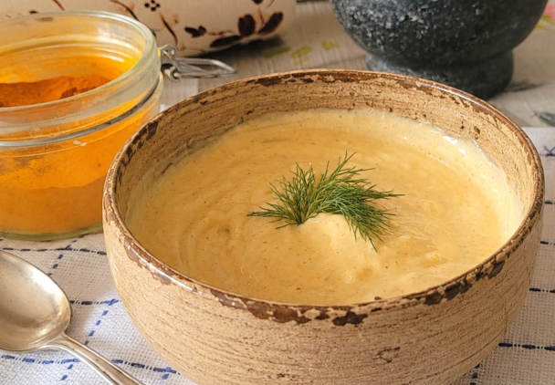 Sos czosnkowy curry