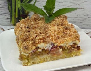 Szybkie ciasto kokosowe z rabarbarem