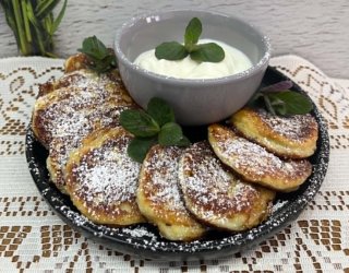 Szybkie i proste placuszki bananowo serowe