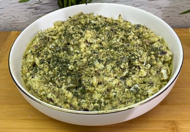 Pasta z awokado, jajkiem i bekonem-szybki przepis