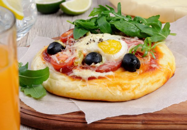 Pizzerinki z kiełbasą