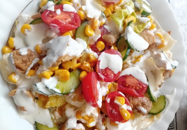 Sałatka kebabowa