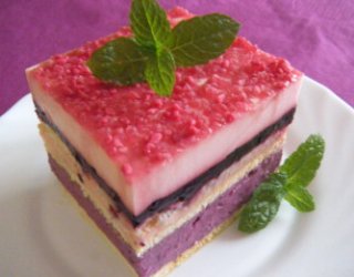 Ciasto o smaku owoców lata