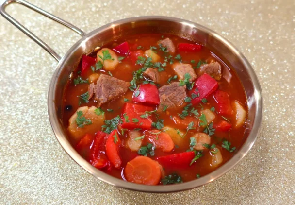 Zupa gulaszowa