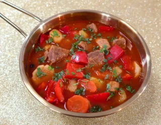 Zupa gulaszowa
