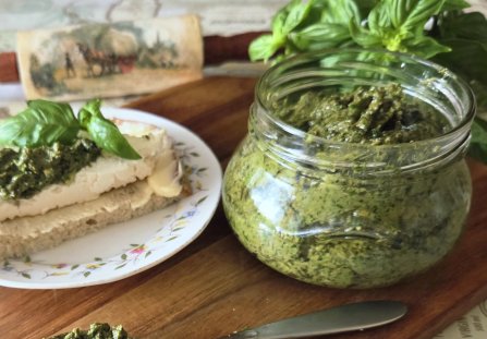 Pesto bazyliowo-pietruszkowe