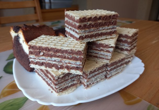 Wafle przełożone masą z mleka w proszku