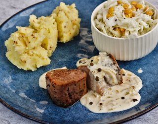 Polędwica wieprzowa sous vide z sosem pieprzowym