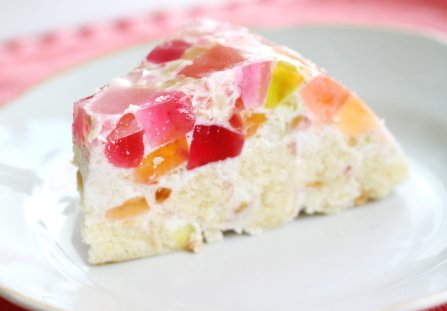 Ciasto jogurtowo-galaretkowe bez pieczenia