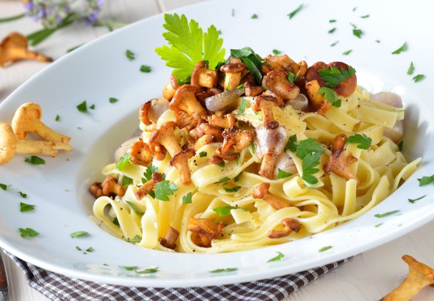 Tagliatelle z sosem kurkowym