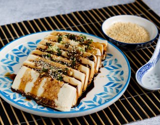Hiyayakko czyli tofu na zimno
