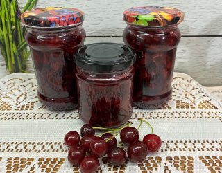 Domowy dżem z wiśni