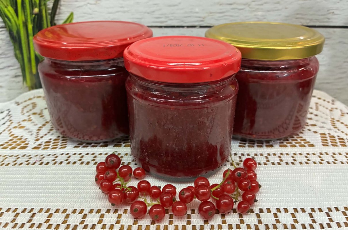 Domowy dżem z czerwonej porzeczki