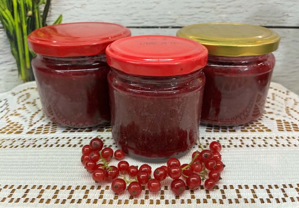 Domowy dżem z czerwonej porzeczki