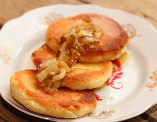 Placuszki z jabłkami na jogurcie