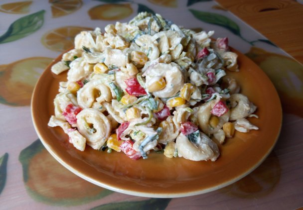 Sałatka z tortellini