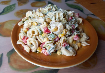 Sałatka z tortellini
