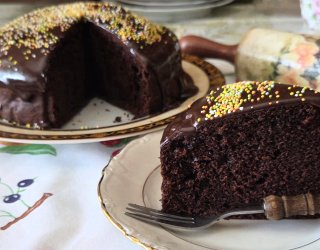 Babka czekoladowa z cukinią i bananami