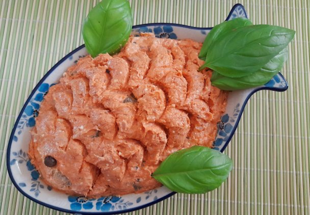 Pasta śniadaniowa z tuńczykiem