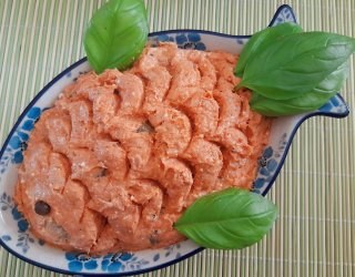 Pasta śniadaniowa z tuńczykiem