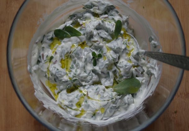 Sałatka z portulaki po turecku - Semizotu Salatası