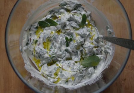 Sałatka z portulaki po turecku - Semizotu Salatası