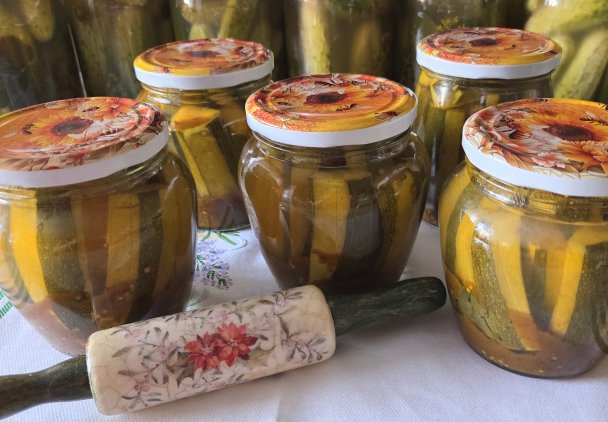 Cukinia w zalewie curry