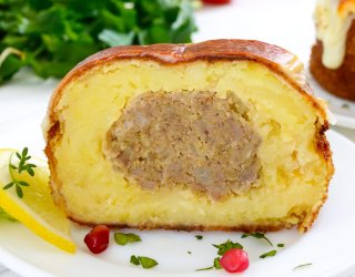 Kule ziemniaczane z mięsnym farszem