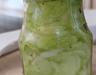Mizeria z ogórków do słoików