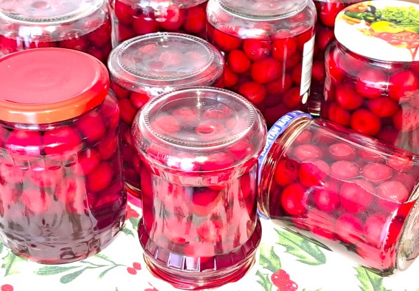 Kompot z wiśni na zimę.