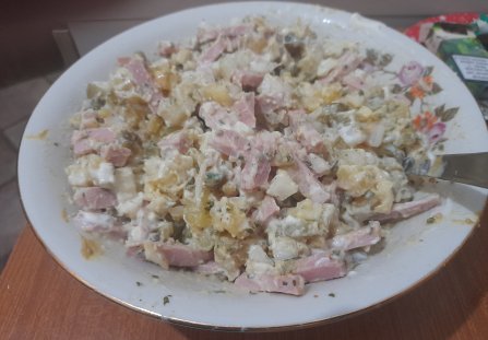 Sałatka z mortadela