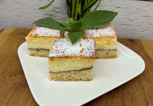 Sernik z kakaowym spodem – puszysty, delikatny i zawsze się udaje