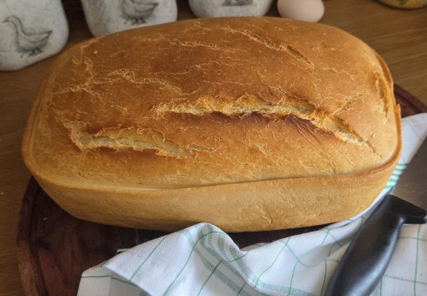 Chleb z naczynia żaroodpornego