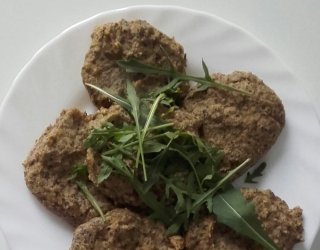 Kotleciki z ciecierzycy i pieczarek