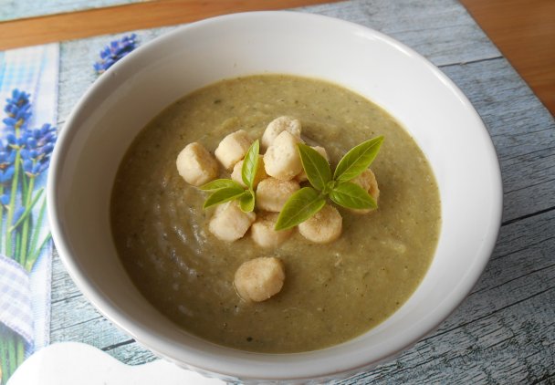 Zupa krem z cukinii i szpinaku