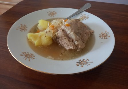 Kapuśniak na żeberkach
