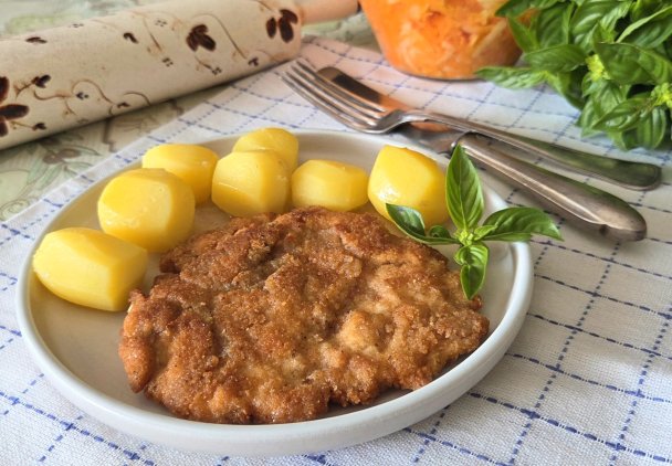 Kotlety drobiowe w ekstra panierce majonezowej