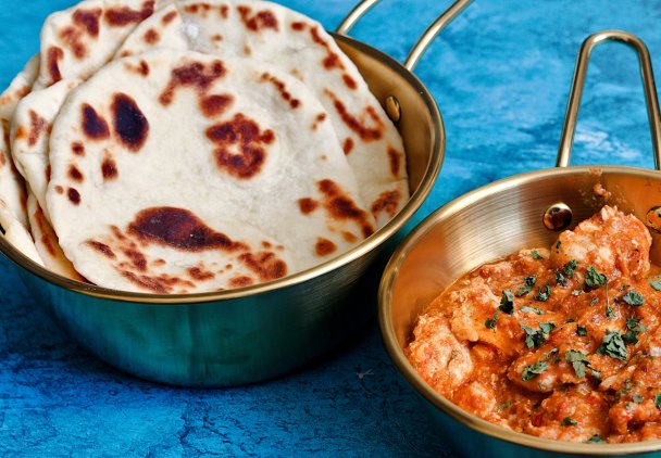 Puszyste chlebki naan
