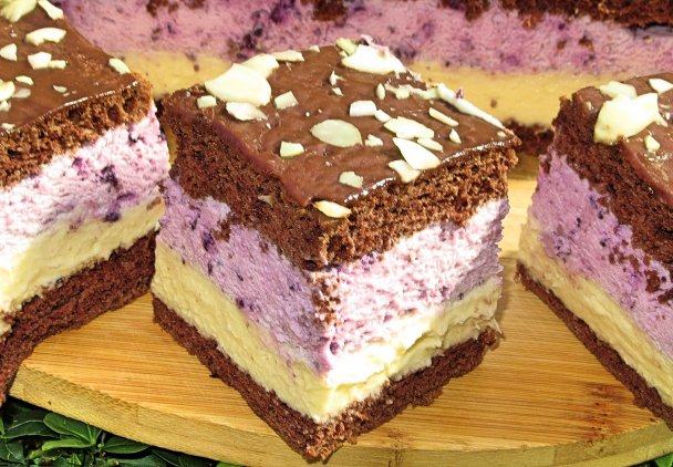 CIASTO JAGODOWA KOSTKA-delikatne, puszyste, z kremem i pianką
