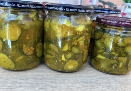 Ogórki jak z McDonald’s – chrupiące i lekko słodko-kwaśne